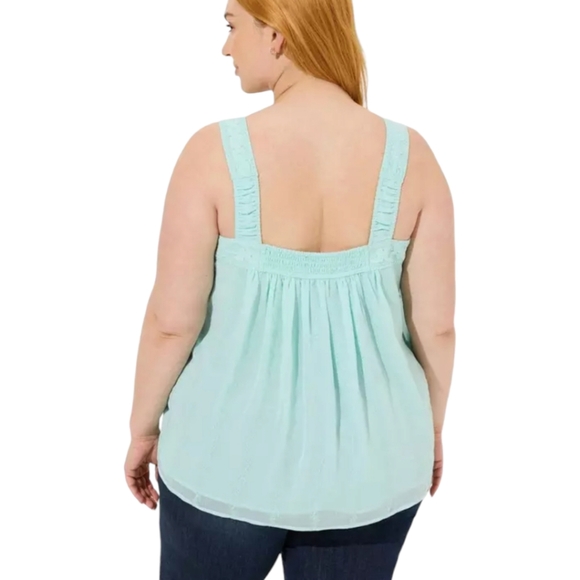 Torrid Embroidered Crinkle Chiffon Crochet Lace Trim Tank Size 2X - Picture 2 of 10